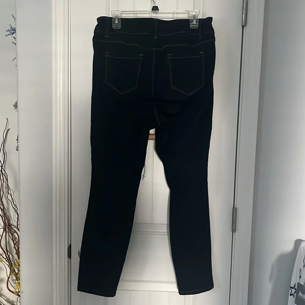 Jeans - Picture 4 of 4